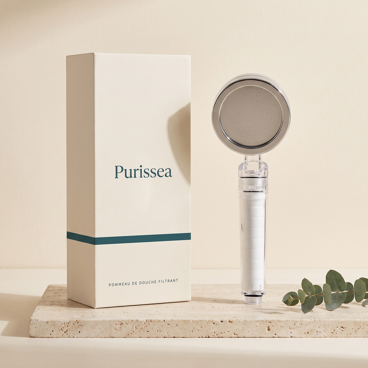 Pommeau de douche filtrant Purissea et son coffret crème